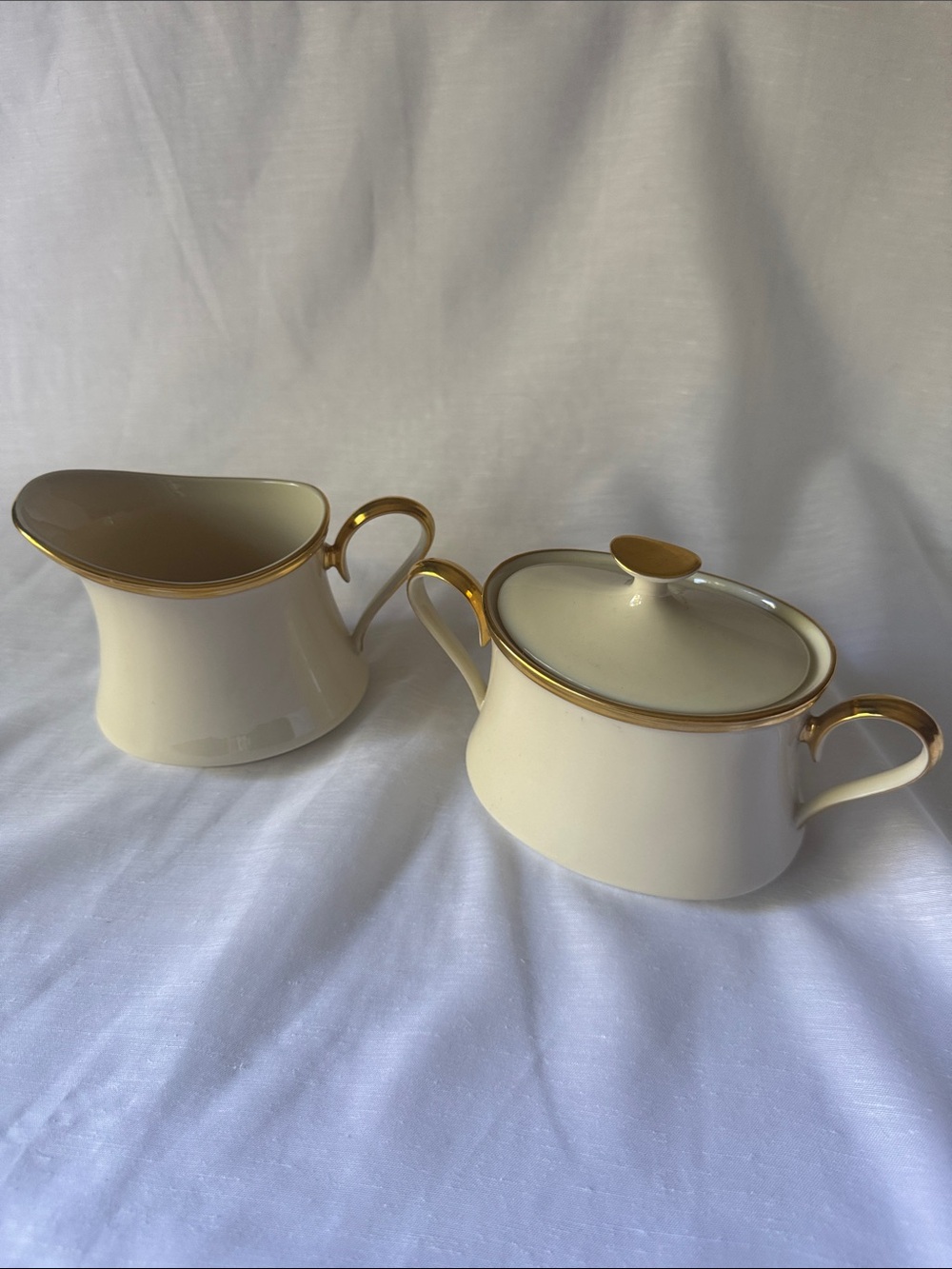 Eternal by Lenox Creamer & Sugar with Lid.  Brand New